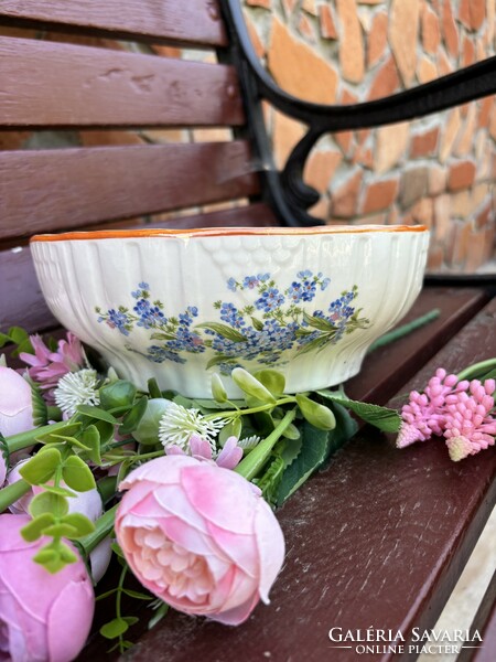 Gyönyörű Zsolnay Fehér Nefelejcses virágos porcelán pogácsástál tál pörköltes levesestál nosztalgia