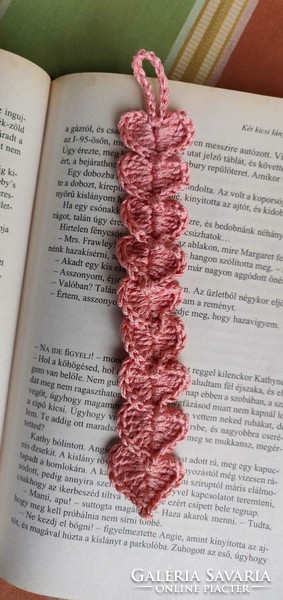 Crochet bookmark