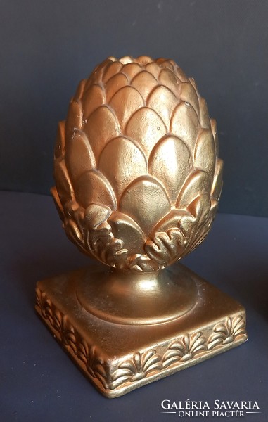 Ceramic cone ornament, bookend negotiable art deco design