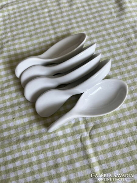 Porcelain white spoons, tasting spoons - 5 pcs