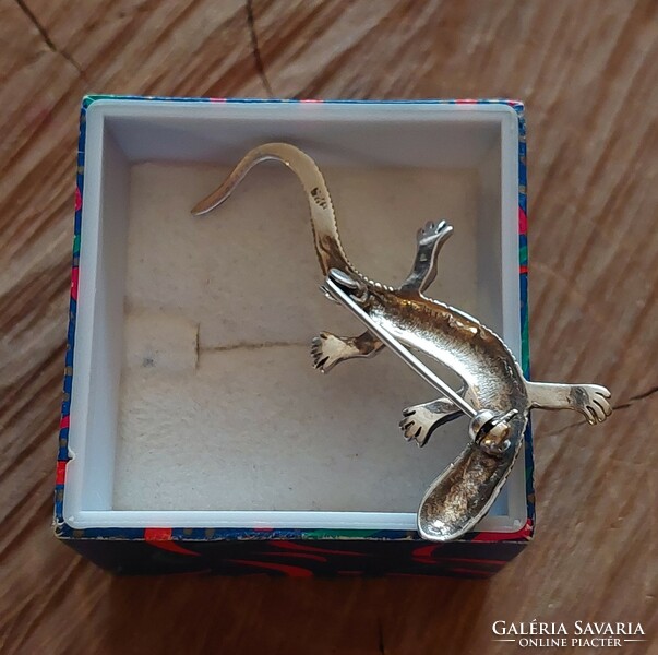 Silver lizard, gecko brooch, pin with marcasite stones