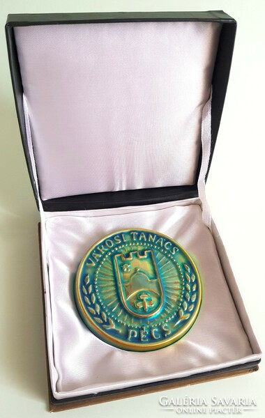 Zsolnay eosin plaque Pécs city council in gift box with shield seal