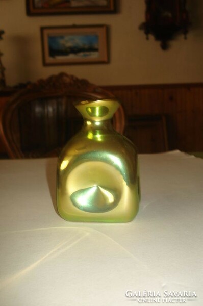 Zsolnay's little vase