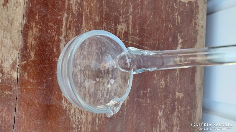 Glass measuring spoon with handle