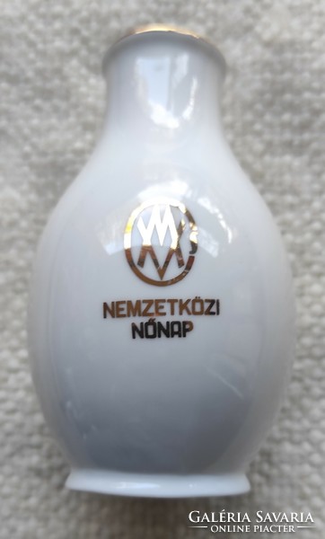 Kis mutatós Hollóházi porcelán váza Weiss Manfréd logoval