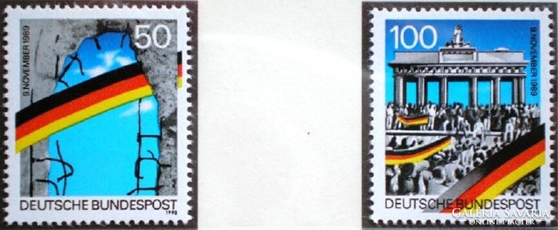 N1481-82i/ Germany 1990 1st Anniversary of the Fall of the Wall stamp series postal clerk