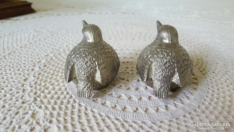 Quail-shaped silver-plated table salt and pepper shaker