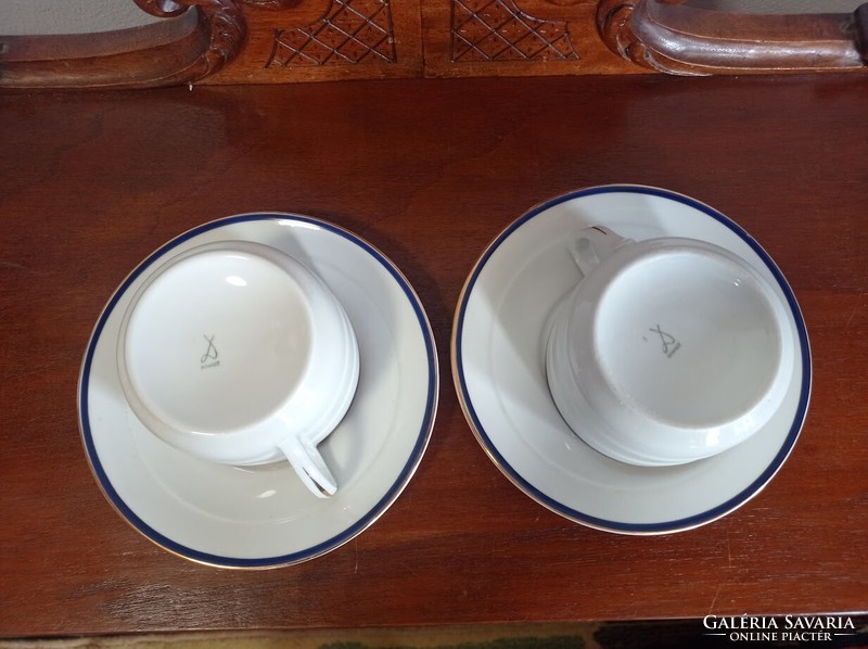 Pair of art deco drasche/Kőbanyai gilded porcelain teacups