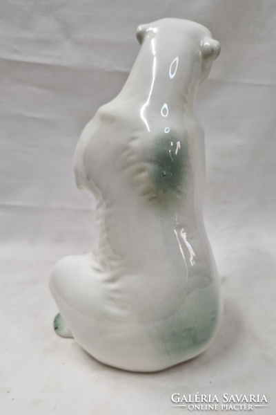 Large beautifully painted porcelain polar bear figure in perfect condition 23 cm