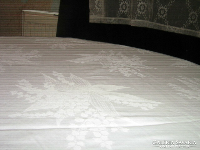 Beautiful lily of the valley damask bedding set