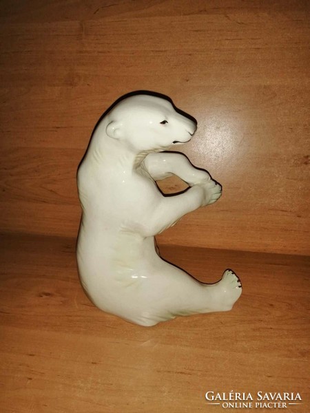 Porcelain polar bear - 22 cm (po-2)