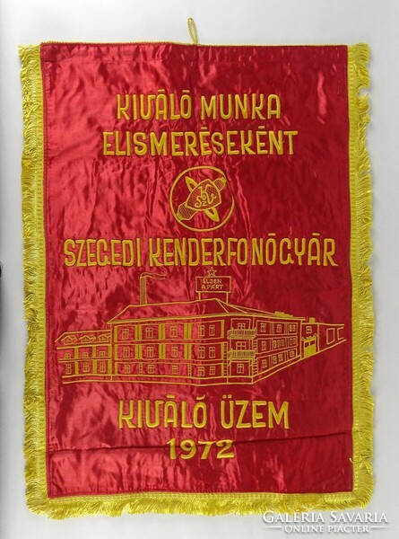 1Q023 Szeged cloth spinning factory socialist silk flag 1972 68 x 50 cm