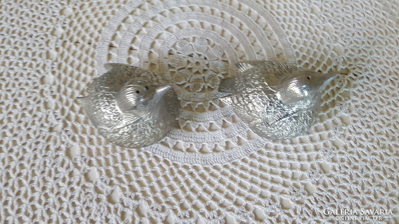 Fürj alakú ezüstözött asztali só-borsszóró