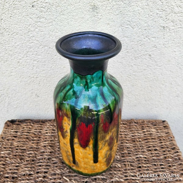Jelzett retro ritka színvilágú, a szájnál irizáló mázas kerámia váza