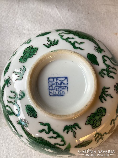 Oriental dragon pattern porcelain set.