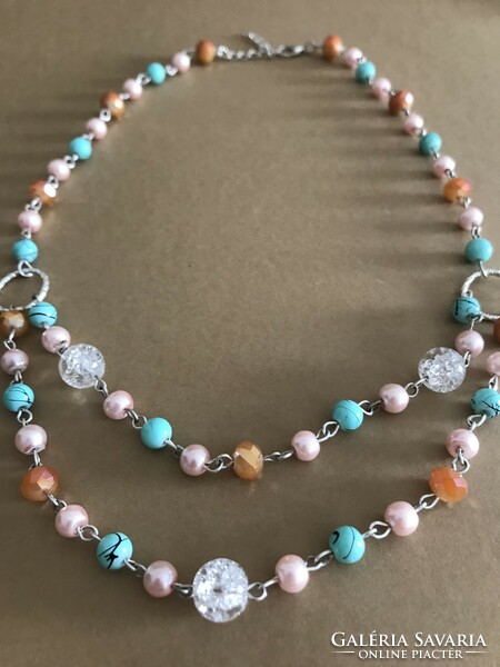 Colorful pearl set with crushed glass pearls
