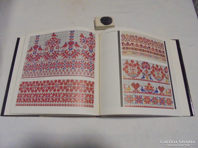 Gyrgyi Lengyel: cross stitch needlework - 1981 - retro needlework book