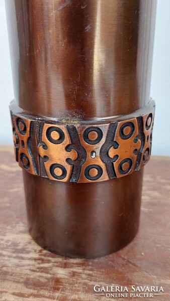 Fémműves iparművész bronz váza