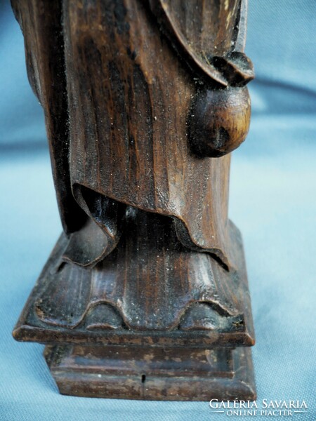 Old empire-style carved wooden furniture statue lady with pitcher