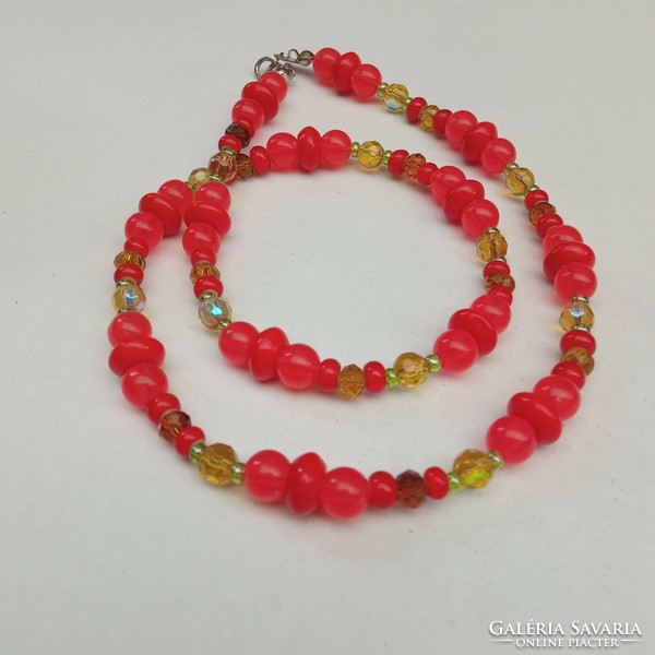 Fashion necklace - red mixed pearls