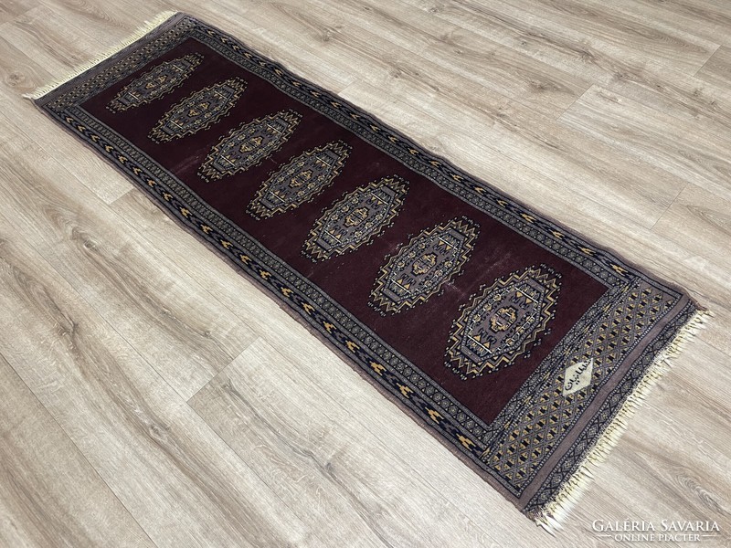 Pakistani hand-knotted wool Persian rug, 62 x 190 cm