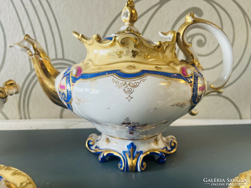 Francia Rocaille kézzel festett és aranyozott antik teás készlet