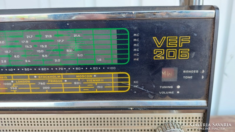 Russian radio vef206