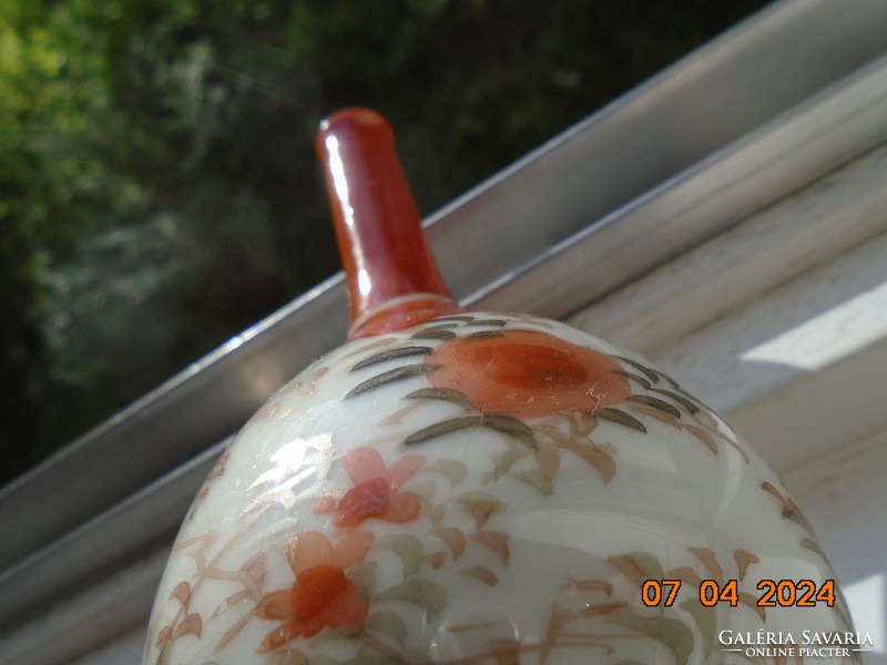 Antique Kutani marked iron red-gold hand painted Japanese bud or bottle vase