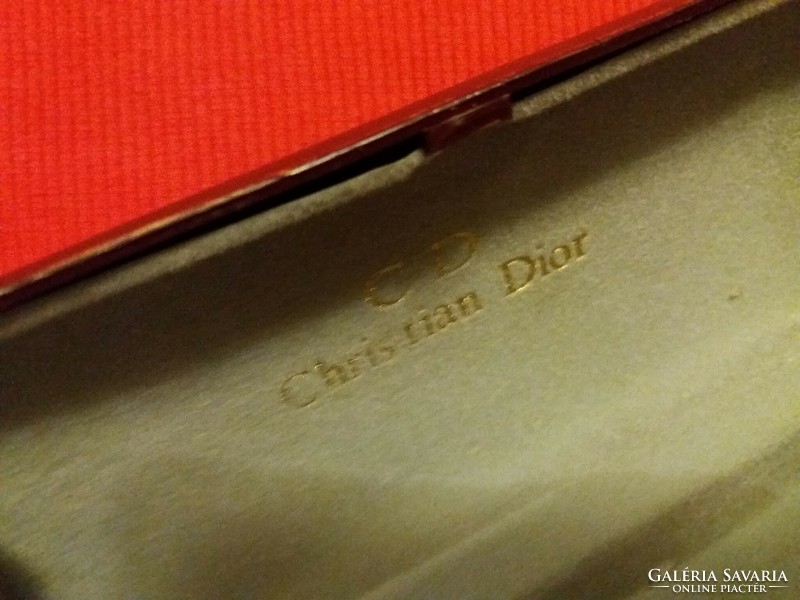 Quality original christian dior hard stable glasses case in good condition as shown in the pictures