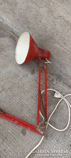 Old hinged workshop lamp