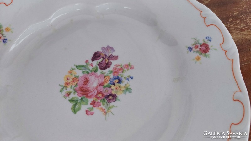 3 Zsolnay porcelain plates with floral red stripes