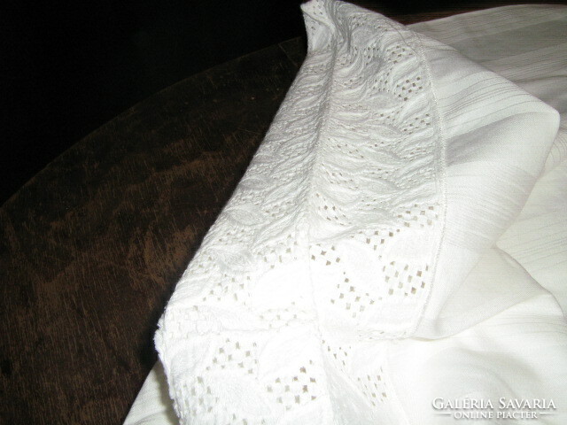 Beautiful vintage madeira lacy damask pillowcase