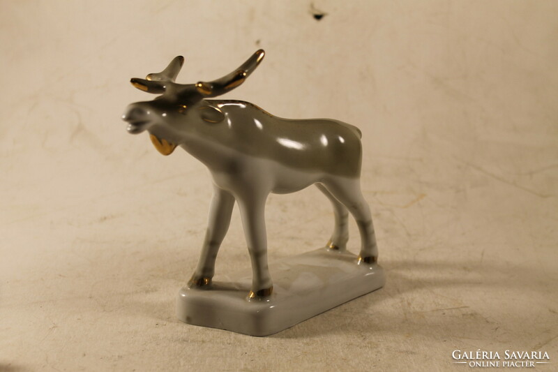 Porcelain reindeer 753