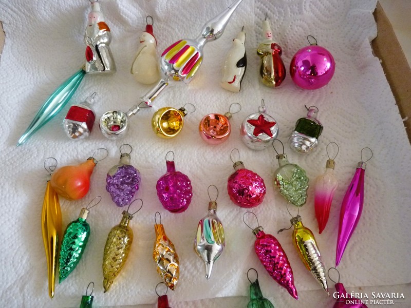 Old glass Christmas tree decorations! - Mini decorations!