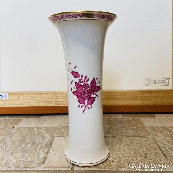 Large vase with Herend apponyi pattern