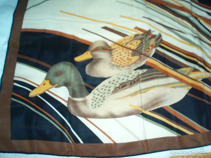 Vintage da maren silk scarf