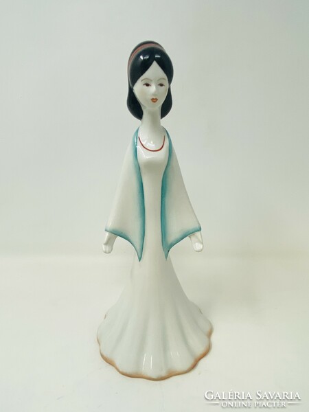 Aquimcum Budapest porcelain statue - beautiful Snow White (24cm) rz