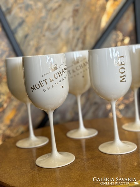 Moët & Chandon ice imperial champagne glass set is the ibiza beach party set
