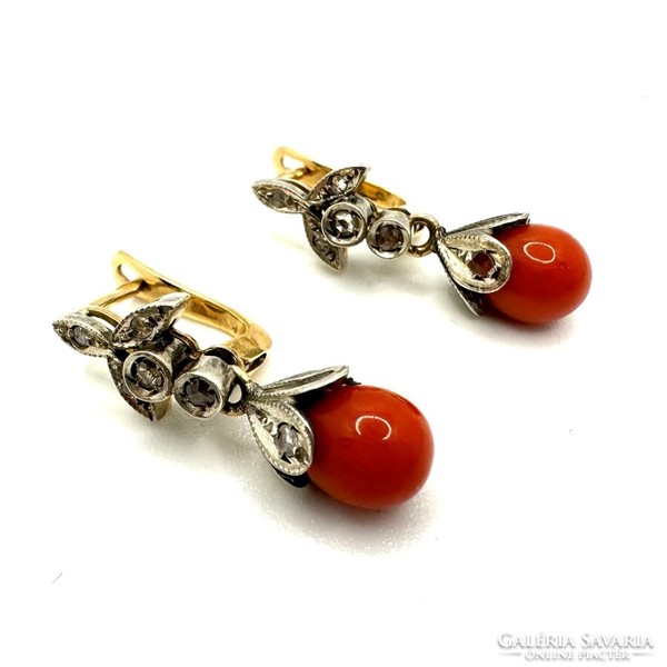 Art deco earrings with coral and diamonds