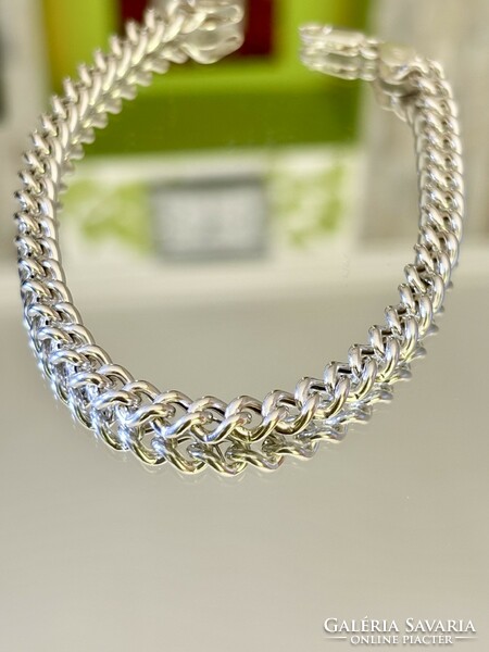 Sleek silver bracelet