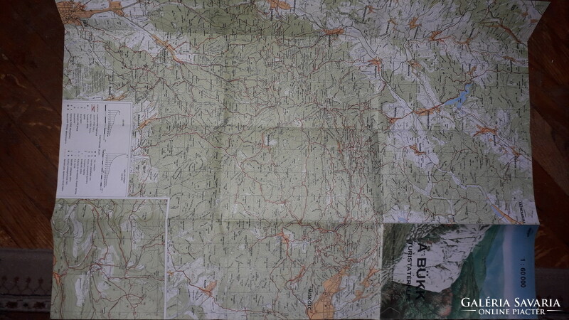Retro glossy paper cartography hiking map in beech excellent condition 67 x 46 cm according to pictures
