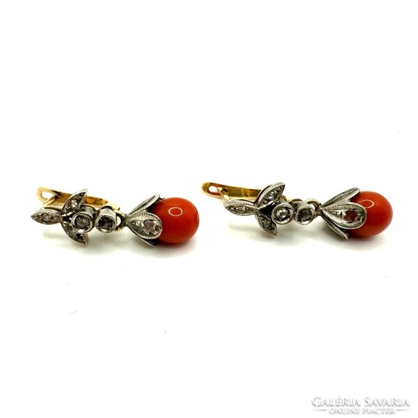 Art deco earrings with coral and diamonds