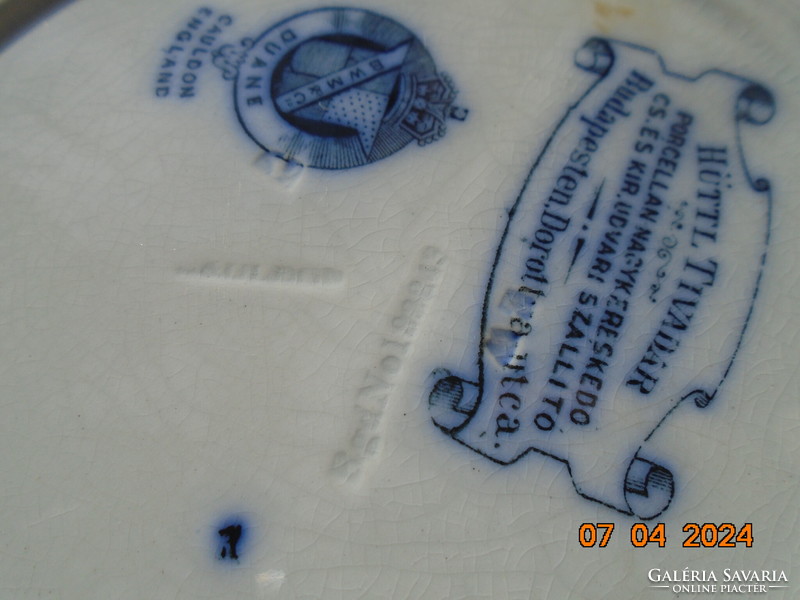 Hüttl Tivadar Császári és Királyi udvari szállító angol Cauldon kobalt festett dombor mintás tányér