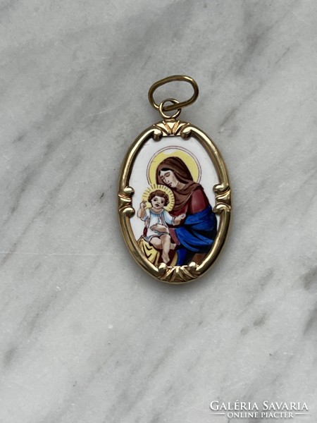 14 Cr. Gold fire enamel Mary pendant.