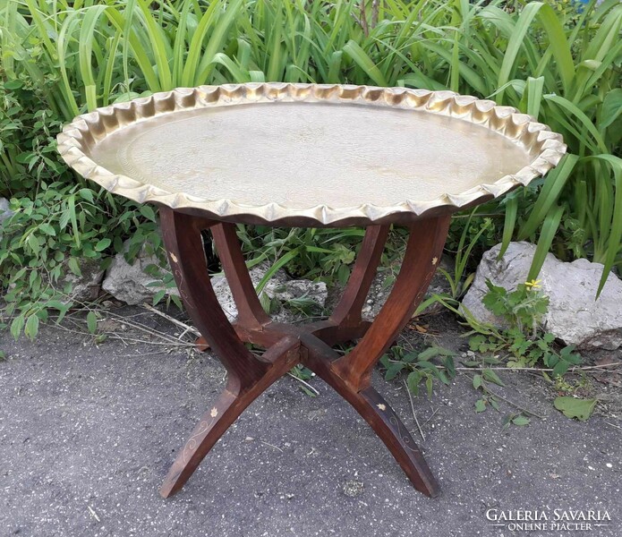 Oriental small table / wood-copper.