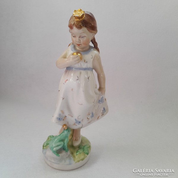 Elly strobach konigova - porcelain princess with a frog