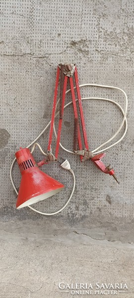 Old hinged workshop lamp