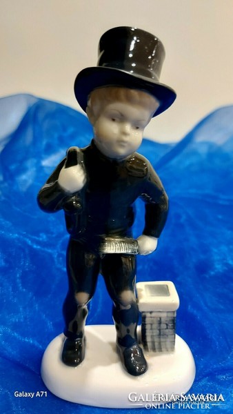 Metzler & Ortloff porcelain chimney sweep figure.