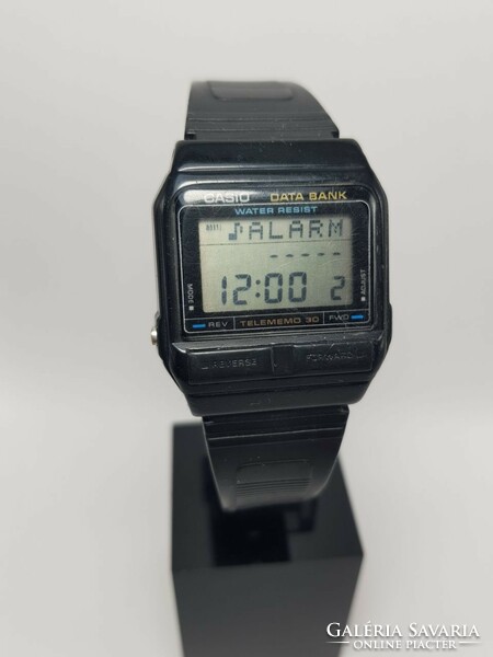 Retro quartz CASIO DIGITÁLIS  karóra