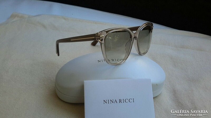 Nina Ricci napszemüveg